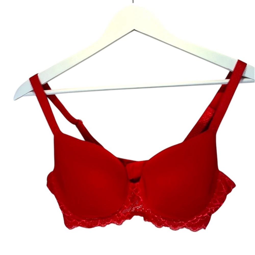 Simone Perele Caresse 3D Spacer Women’s Red Bra Size 36C?